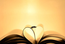 女子自由泳选手冲刺终点，时隔年再获金牌